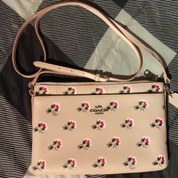 Coach Handbags - Coach floral crossbody